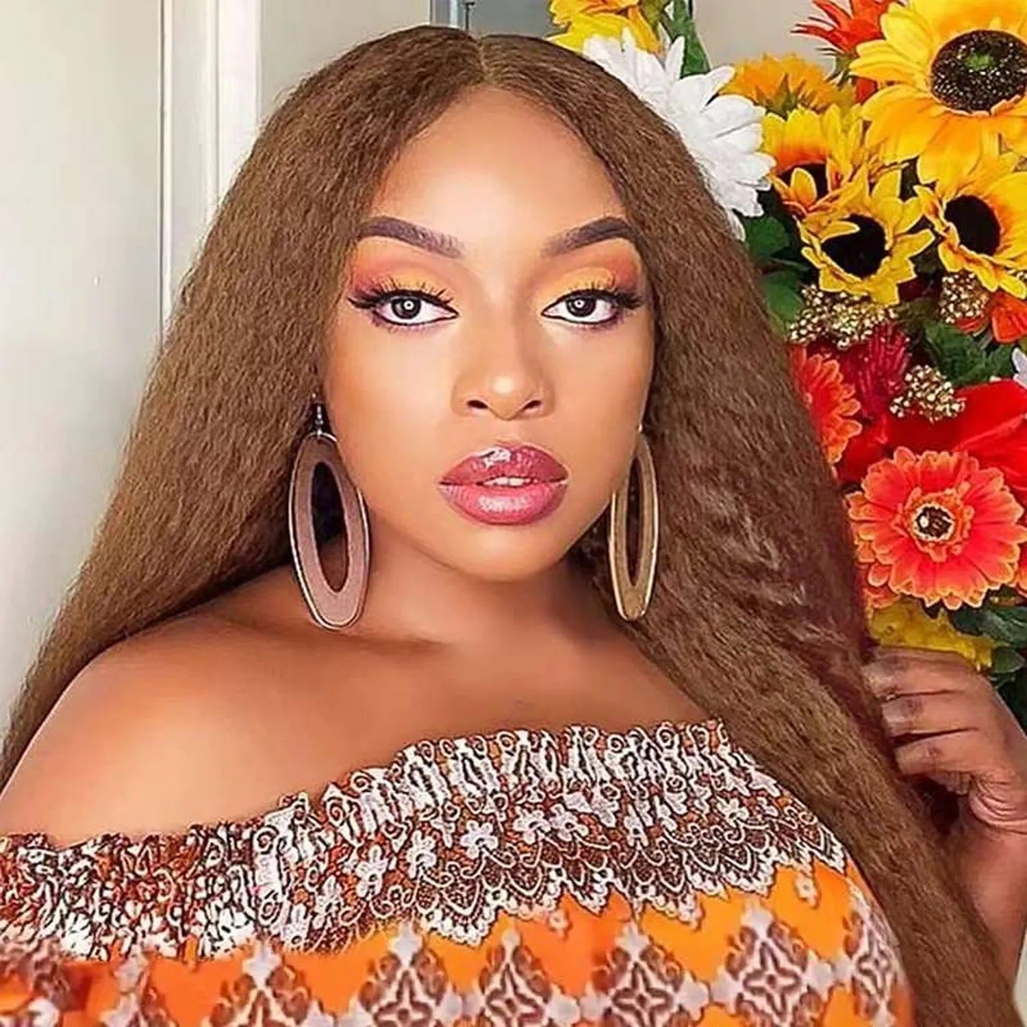 Lace front wig brown blonde ombre yaki straight HD lace pre-plucked hairline closeup